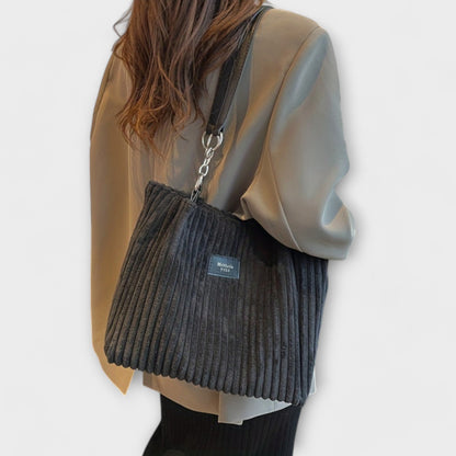 Olívia – Soft Corduroy Shoulder Bag
